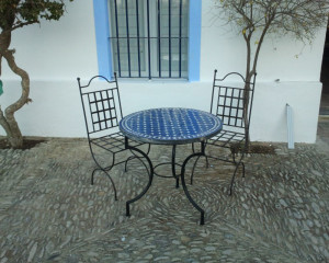 Blue and White 1m Moroccan Mosaic Tiled Table